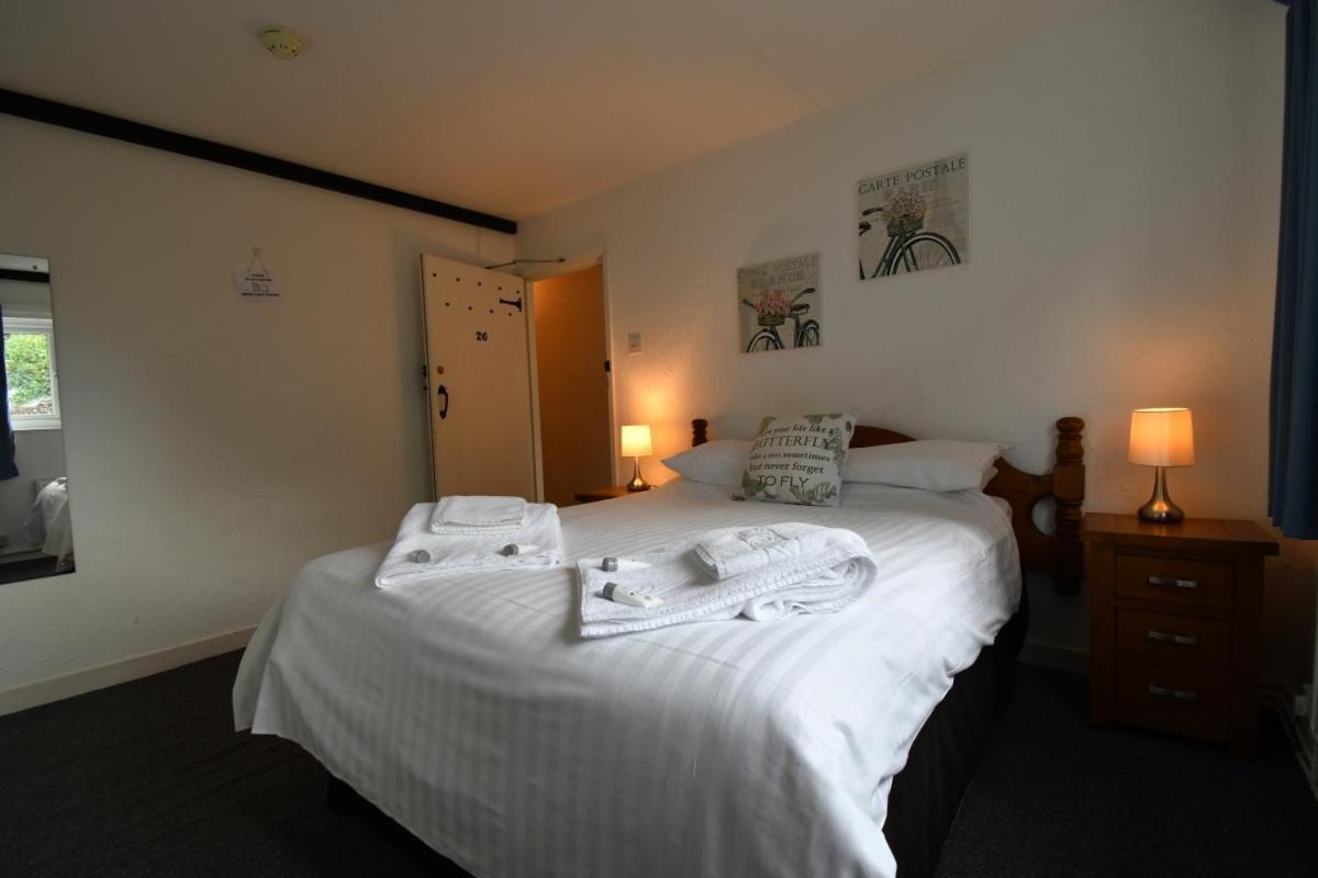 The Weary Friar Inn Pillaton Eksteriør billede