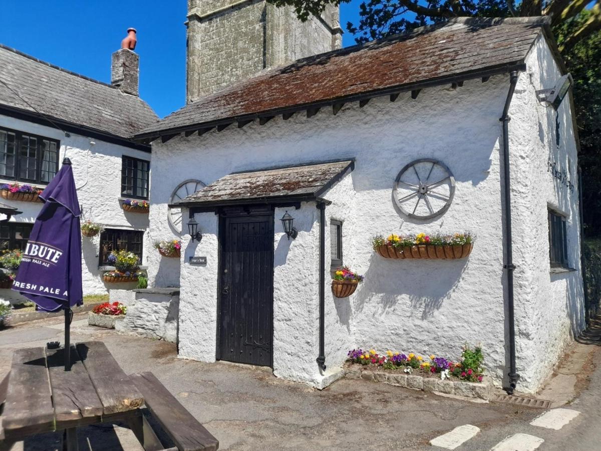 The Weary Friar Inn Pillaton Eksteriør billede
