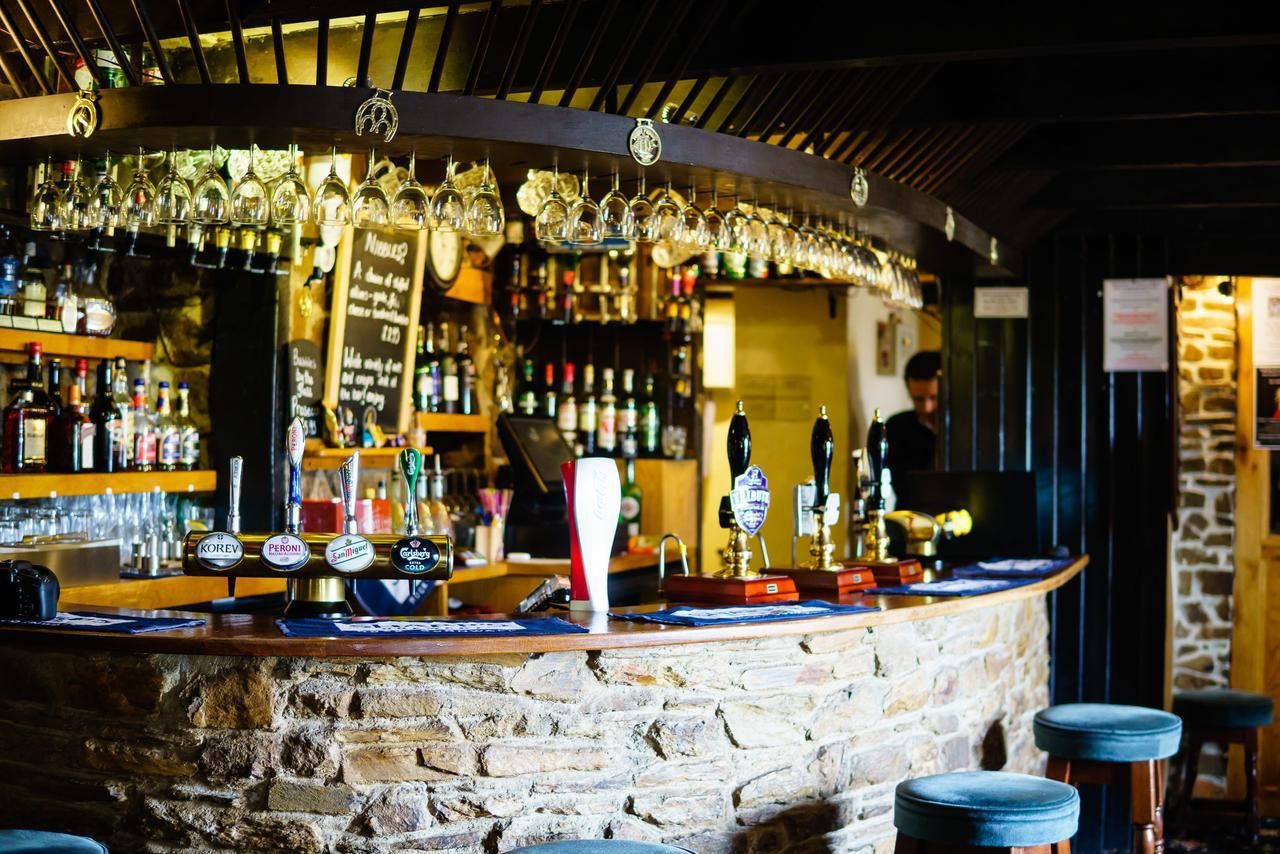 The Weary Friar Inn Pillaton Eksteriør billede