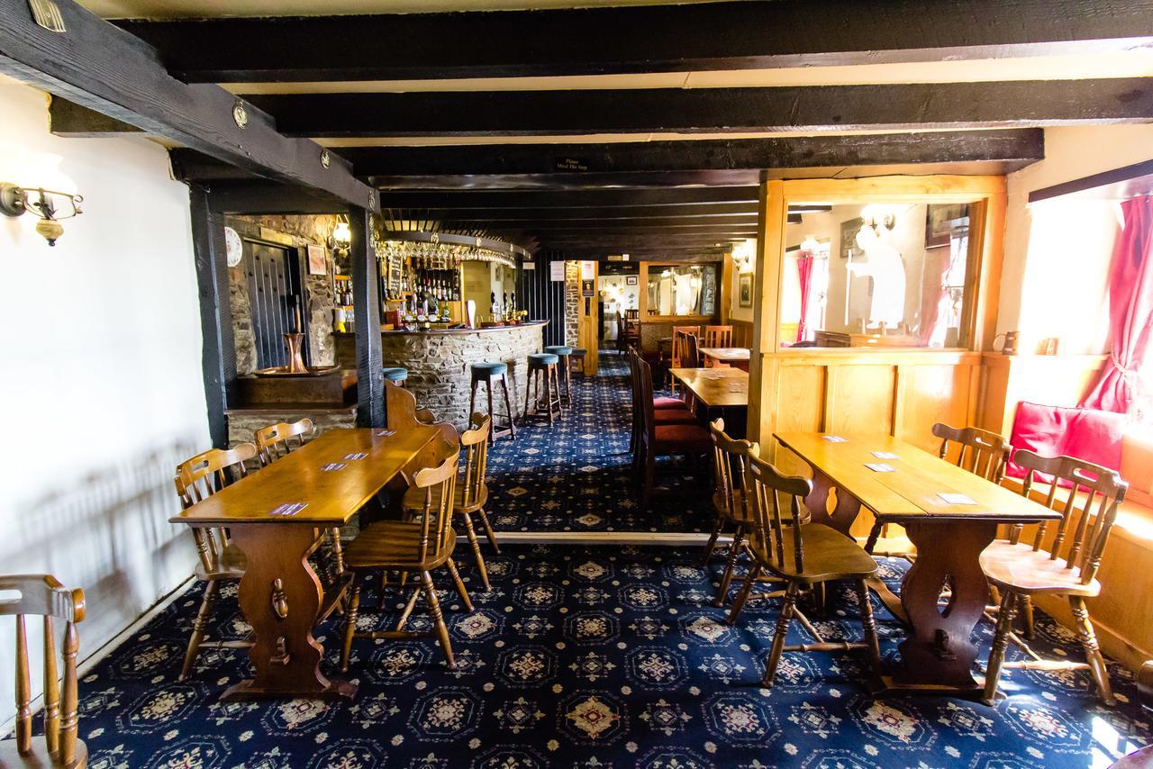 The Weary Friar Inn Pillaton Eksteriør billede